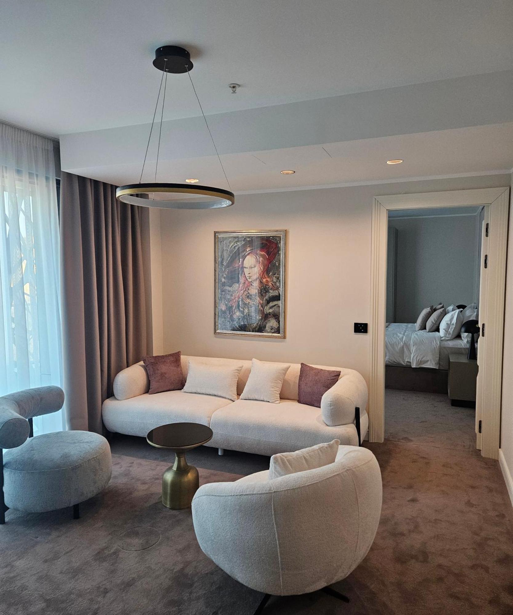 New Belgrade Premium Hotel Exterior photo