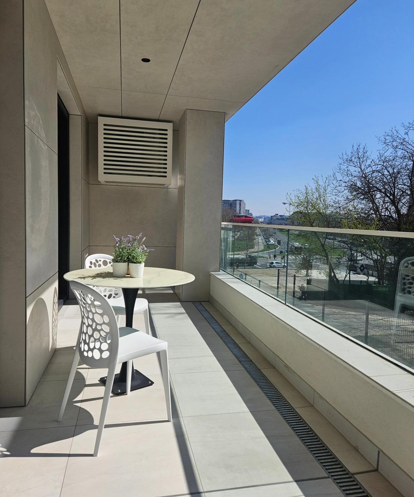 New Belgrade Premium Hotel Exterior photo